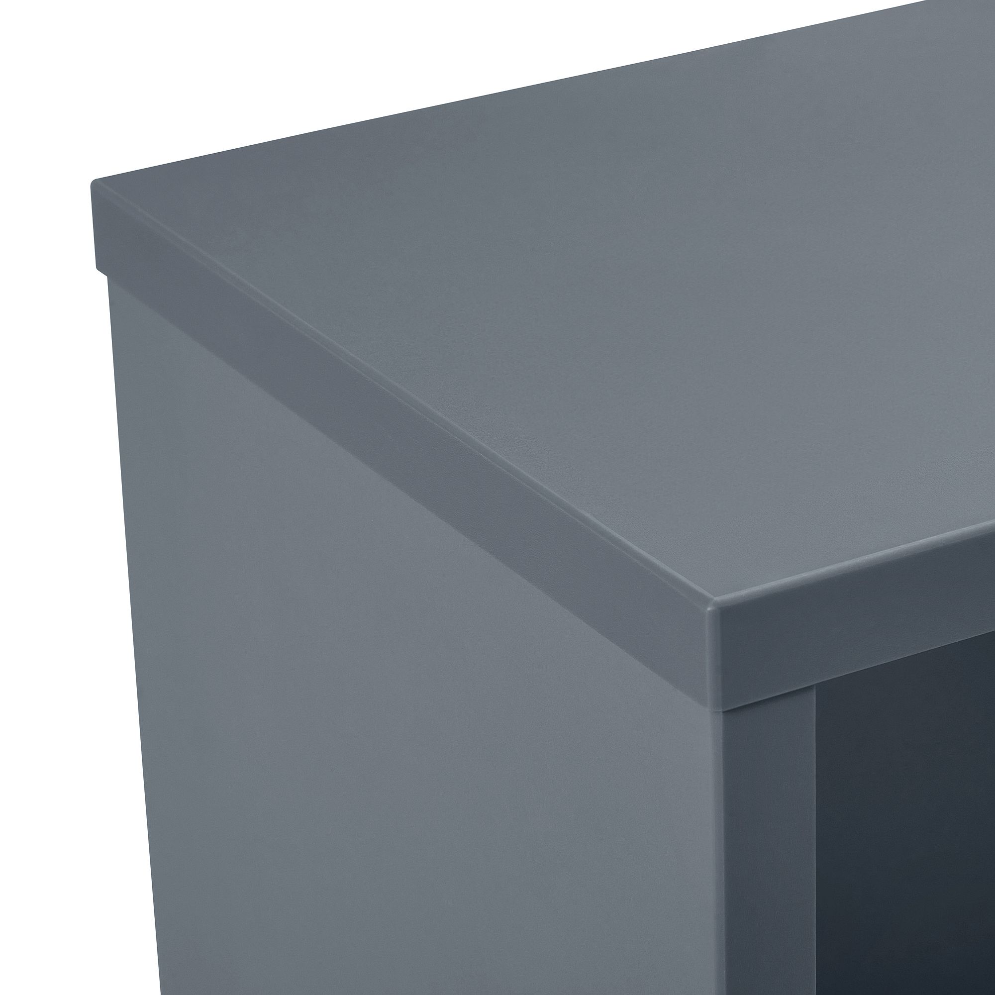 Wandregal  Wandbox  rechteckig  in Mattblau Nahaufnahme eines grauen rechteckigen Tisches oder Schranks mit scharfen Kanten.