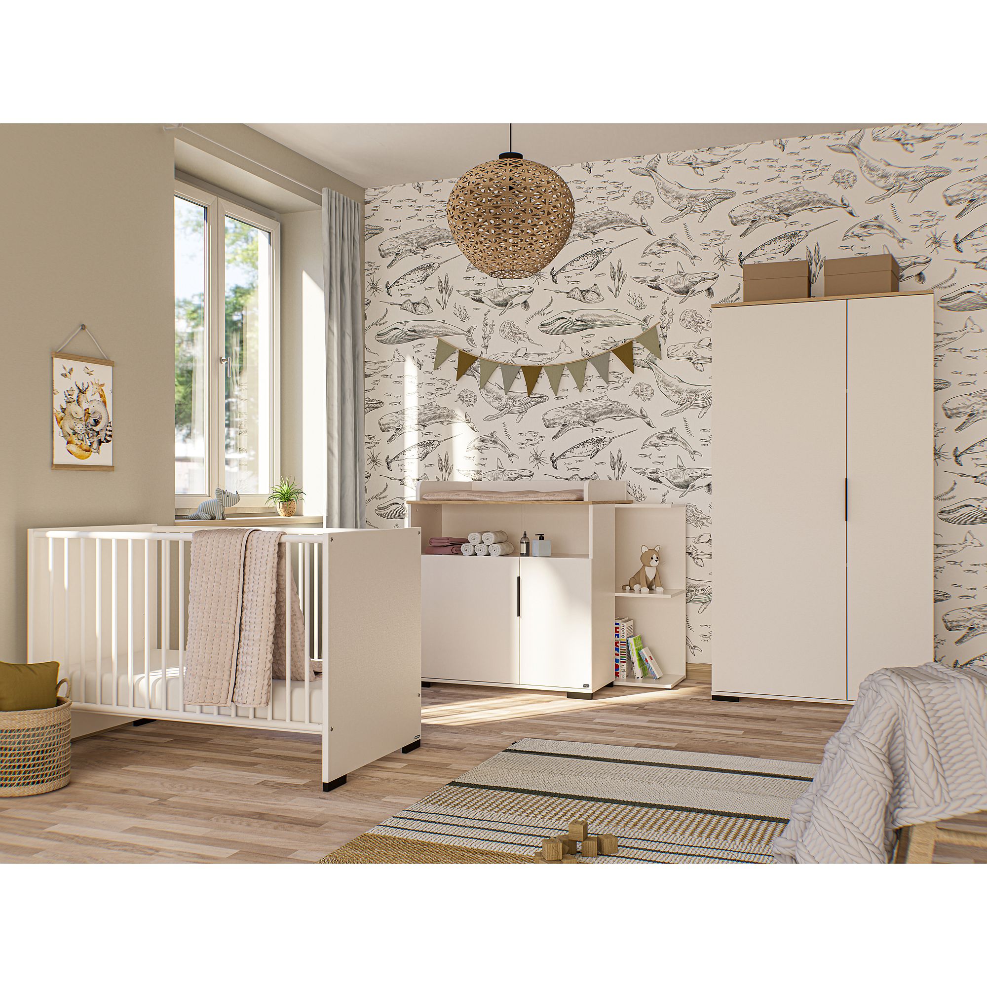 Neutrales Kinderzimmer mit Kinderbett, Kleiderschrank und Fischmustertapete.