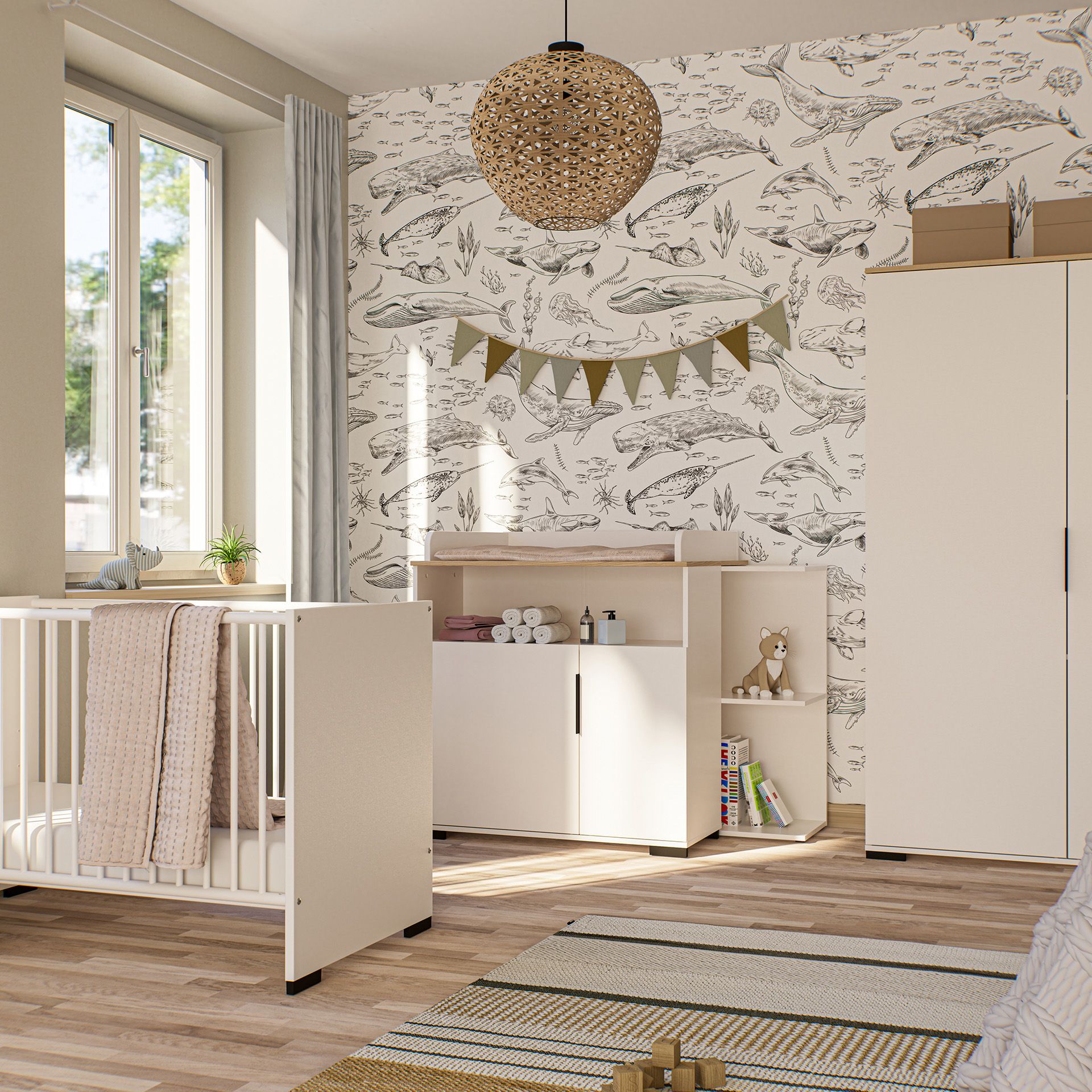 Neutrales Kinderzimmer mit Kinderbett, Schränken und Meerestier-Tapete.