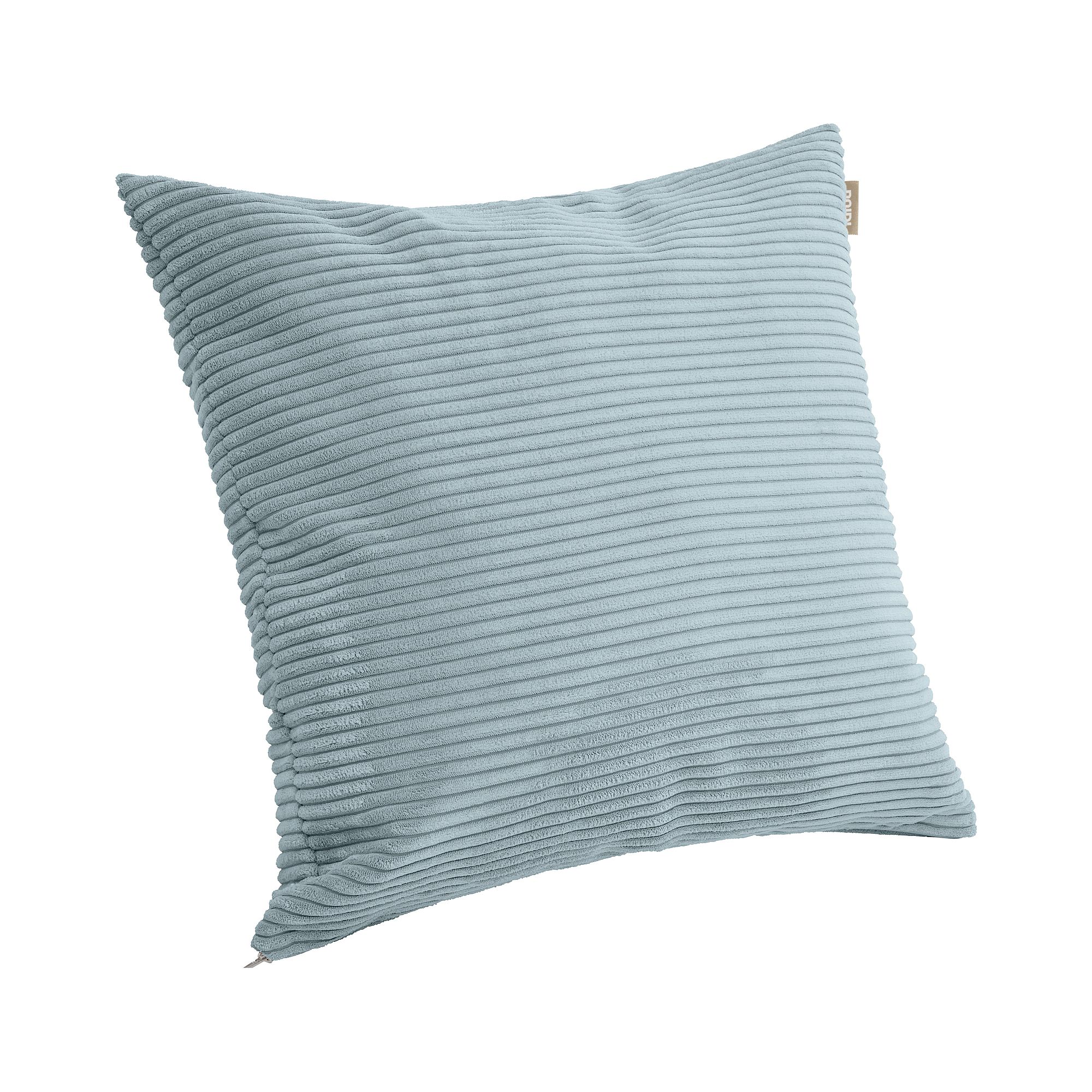 Hellblaues, quadratisches Kordkissen mit gerippter Struktur auf weißem Hintergrund.