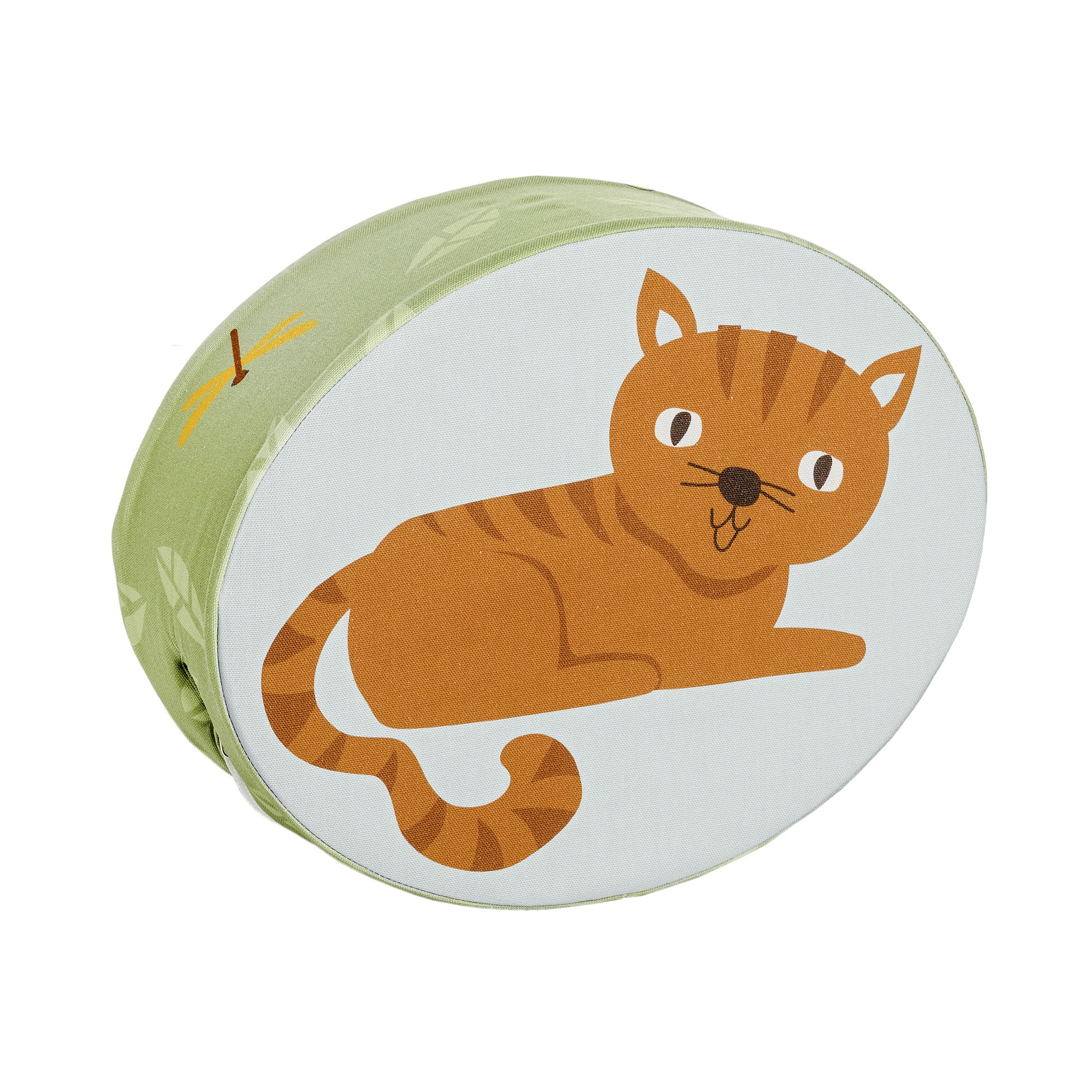Steckkissen Baumwolle, Motiv "Petersilienweg 8", 35 x 28 x 12 cm, Katze Minzie Round cushion with a cartoon orange cat on a white and green background.
