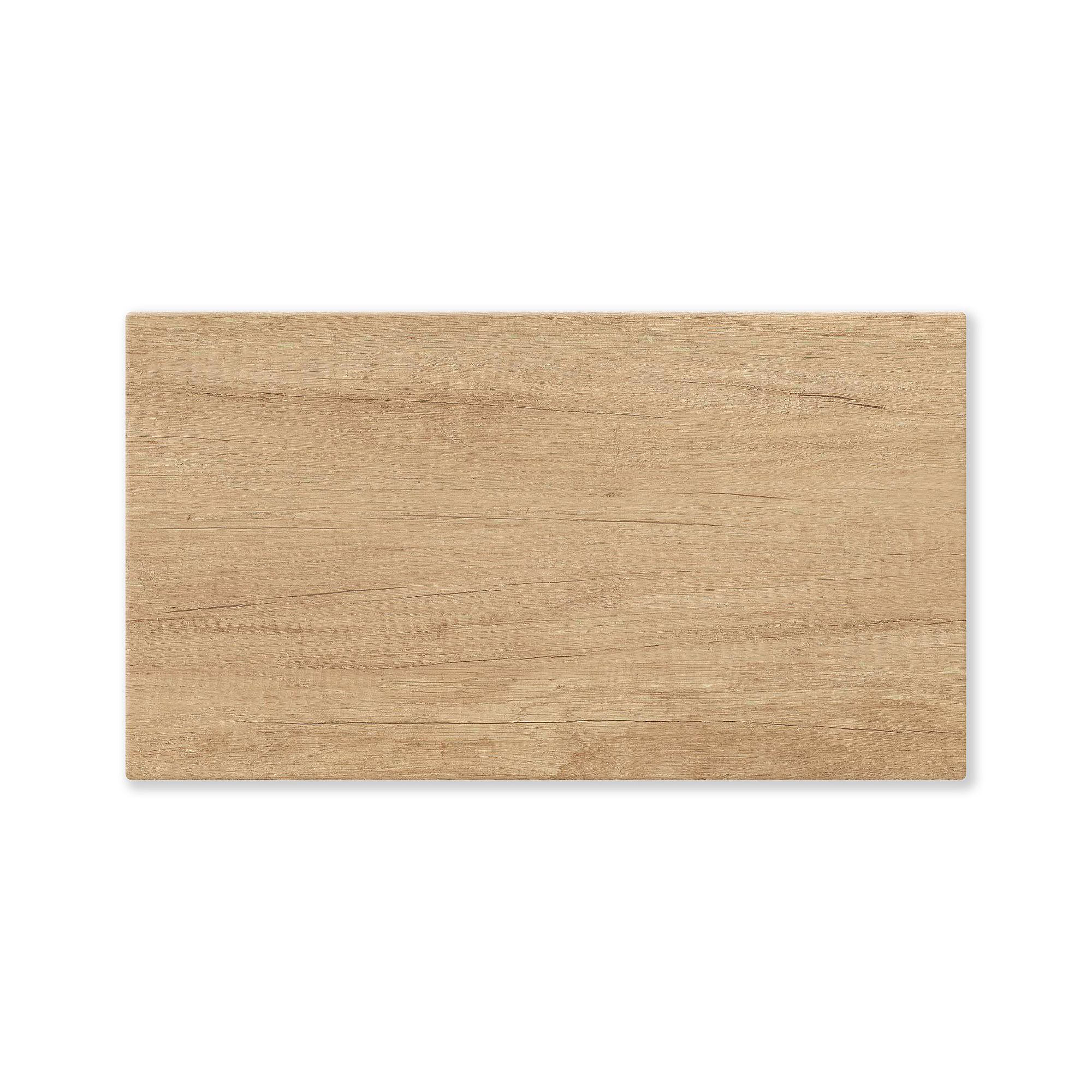 Rechteckige Holzdiele mit einer leichten natürlichen Holzmaserung.